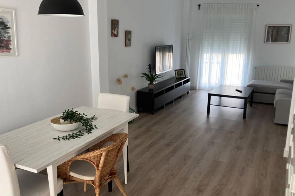 Apartamento nuevo, céntrico y tranquilo Bullas Esterno foto